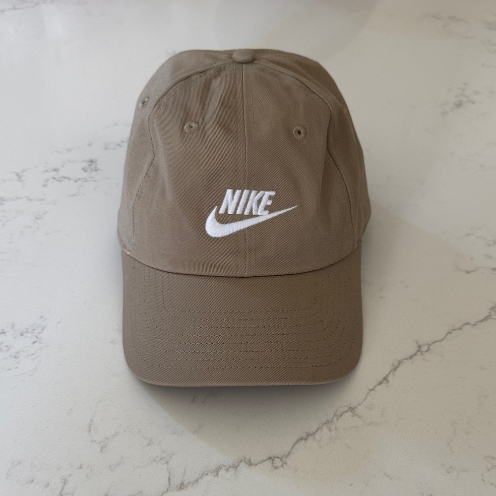 Nike Tan Club Cap - Adult